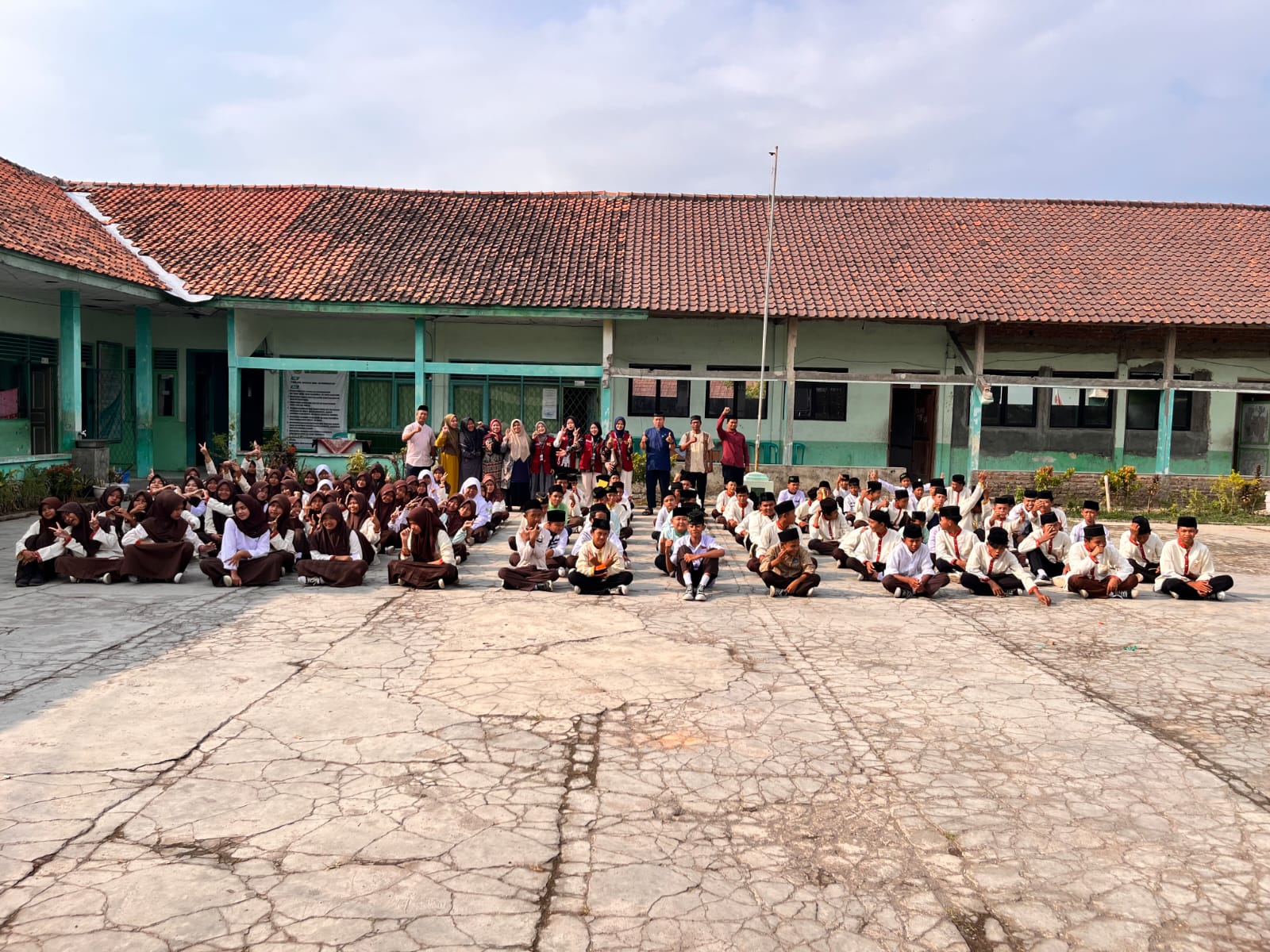 MTs Al-Ikhlas Mayung