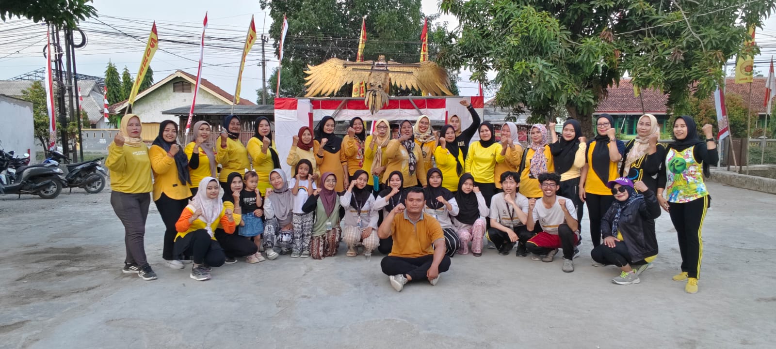 Senam Ibu-ibu Desa Mayung