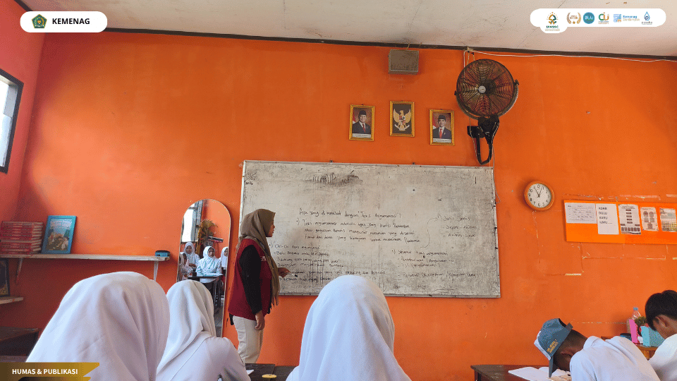 Kelas Berakhir, Kenangan Tak Pernah Usai: KKN Kelompok 45 UIN Siber Syekh Nurjati Cirebon Tutup Pengabdian di SMKN 1 Gunung Jati